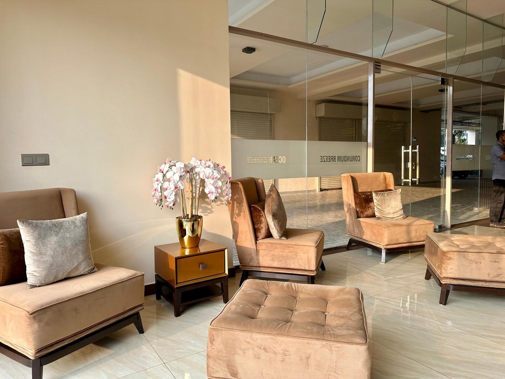 Ocean Breeze Hotel Residencies Britlanka Apartments Negombo Exterior photo